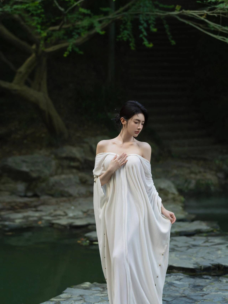 Ethnic Fashion Designers - Wedding Morning Robe Chinese Style Loose