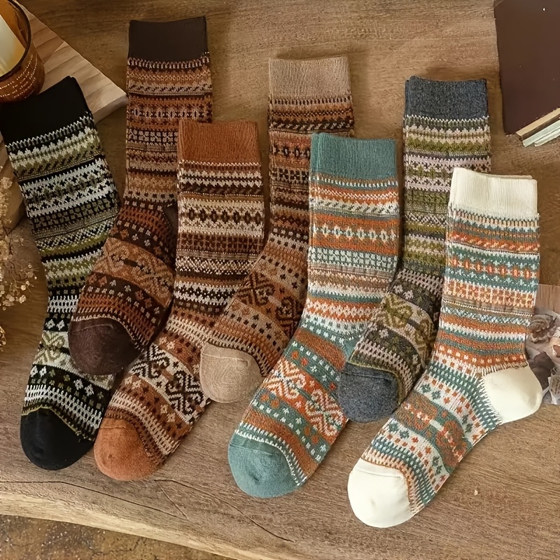 Retro 7-Color Mid-Calf Socks f – Winter Ethnic Fashion For Women recenzja i cena
