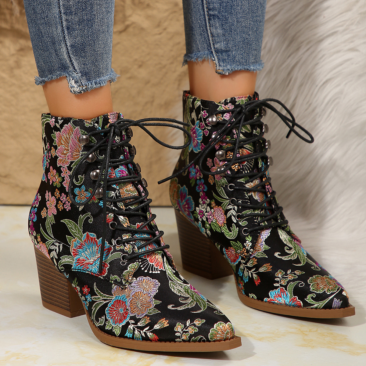 Ethnic Pointed-Toe Ankle Boots – Winter Ethnic Fashion For Women recenzja i cena