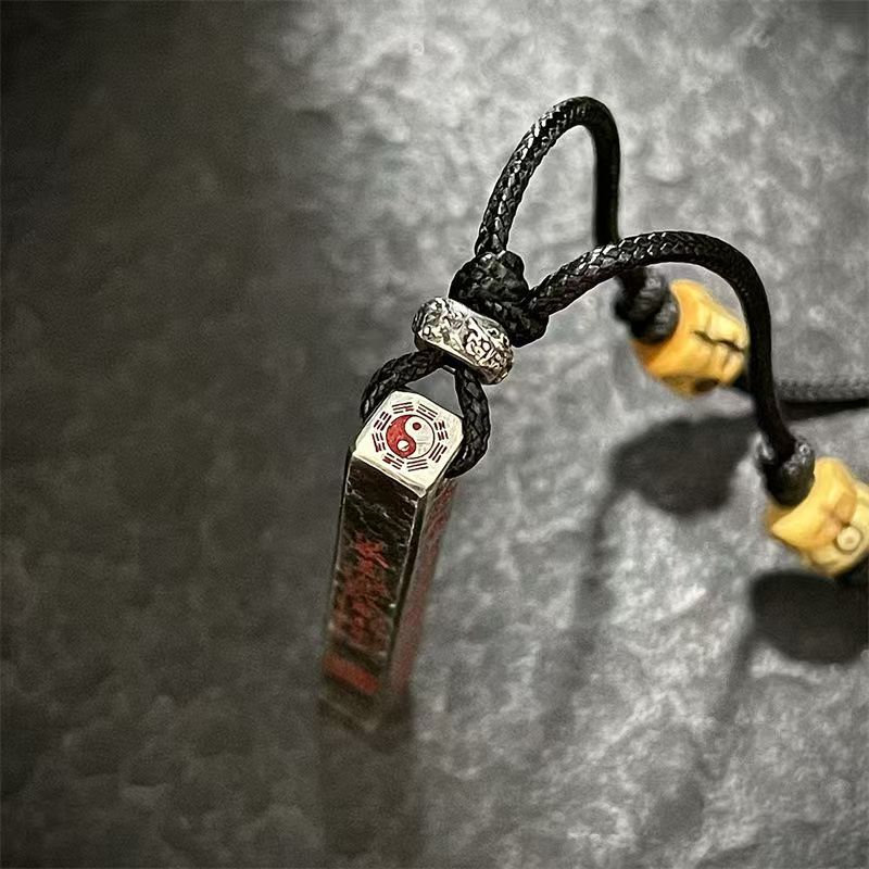 Five-way God of Wealth Pendant – Ethnic Fashion Way recenzja i cena