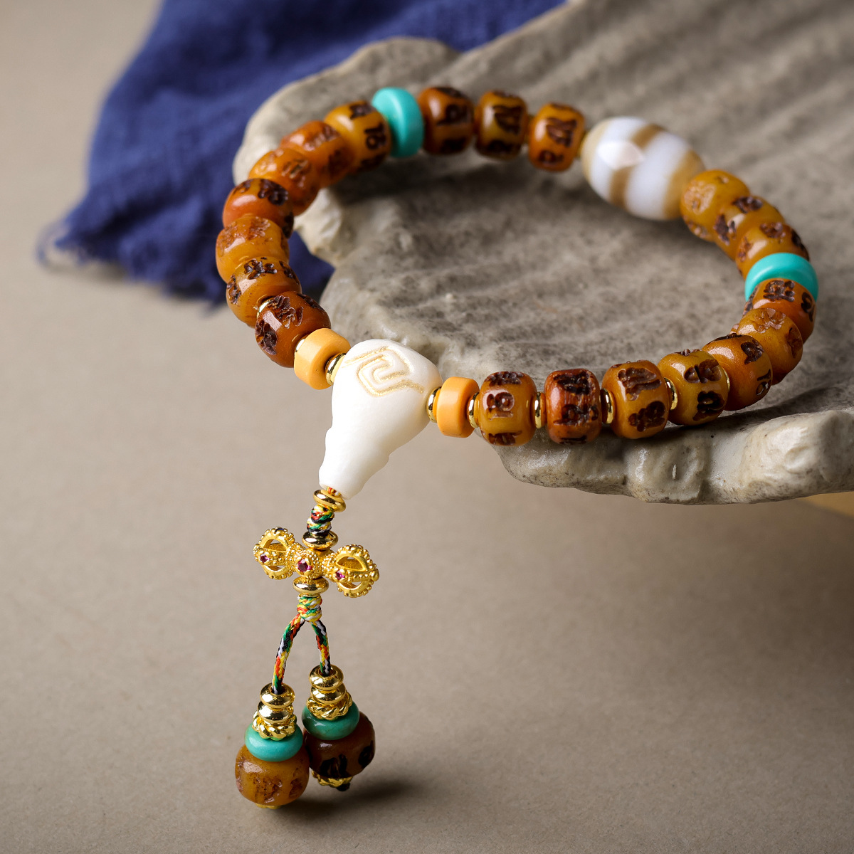 Bone Carved Six-Word Mantra Va – Ethnic Fashion Way recenzja i cena